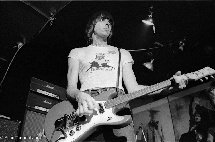 Johnny Ramone Plays